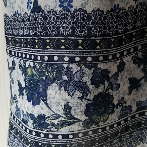 Top - Picture 4 of 4